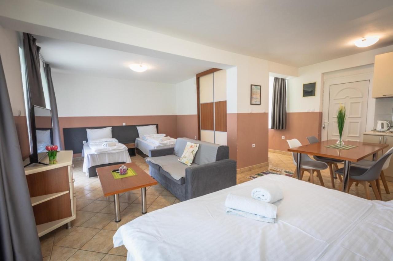 Fuk-Tak'S Bungalow Dojran Buitenkant foto